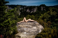 LR_08085